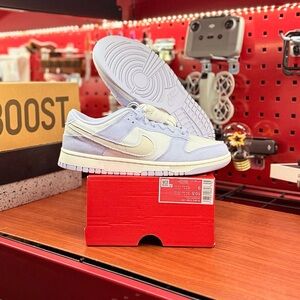 Nike Dunk Low Ghost Denim (W) size 10.5W